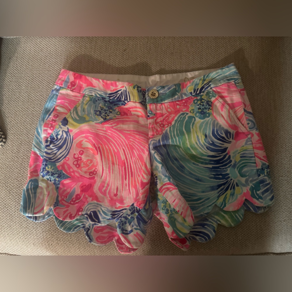 Lilly Pulitzer buttercup shorts